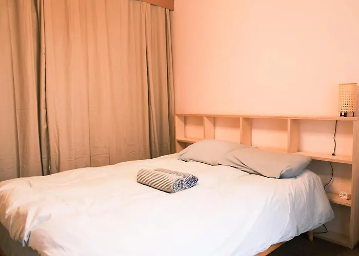 Апартаменты Authentic Flat Near Montmartre