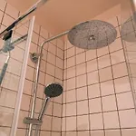 Authentic Flat Near Montmartre *