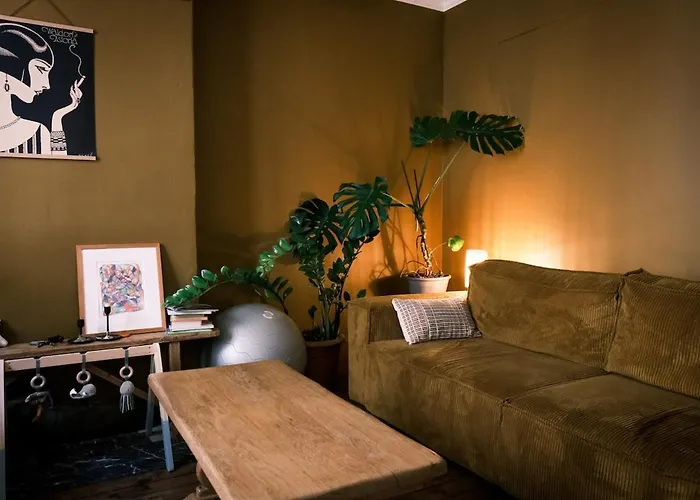 Authentic Flat Near Montmartre